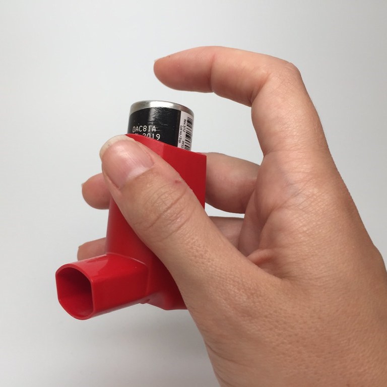 Astma inhaler staand