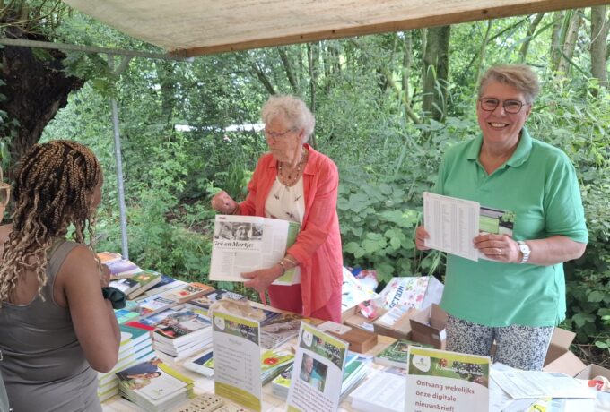 MMV op natuurmarkt in Bergeijk op 29 juni 12 MMV op natuurmarkt in Bergeijk op 29 juni 12