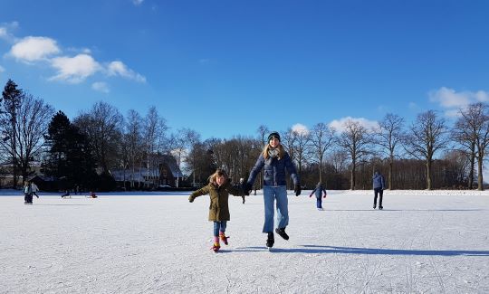 Oogarts komt met dringend advies: 'Stuur kinderen naar buiten' 12