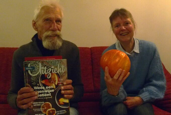 Jan en Lenny blij met tien jaargangen Uitzicht 3 Jan en Lenny blij met tien jaargangen Uitzicht 3