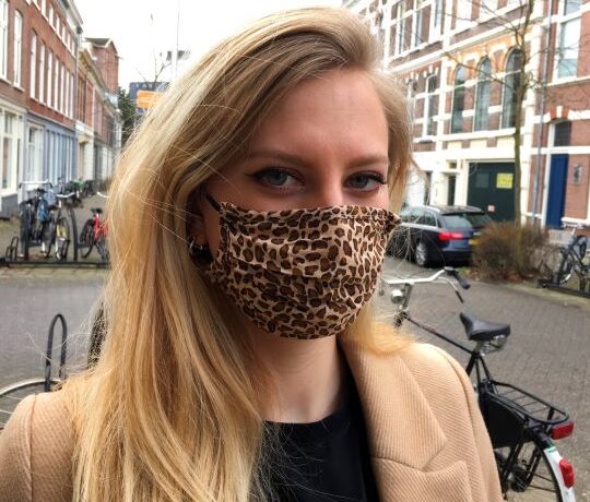 Katoenen mondmasker beter dan medisch masker? 12 Katoenen mondmasker beter dan medisch masker? 12