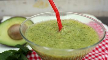 Ontbijtsmoothie ananas - avocado 6