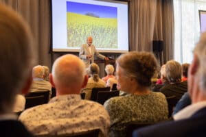 NTTT-arts Lehrmann: 'Genezing vindt plaats op drie niveaus' 13