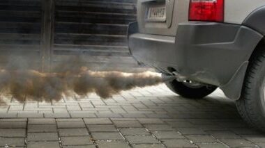 Wat is er mis met gloeiend hete drank, diesels en implantaten? 8